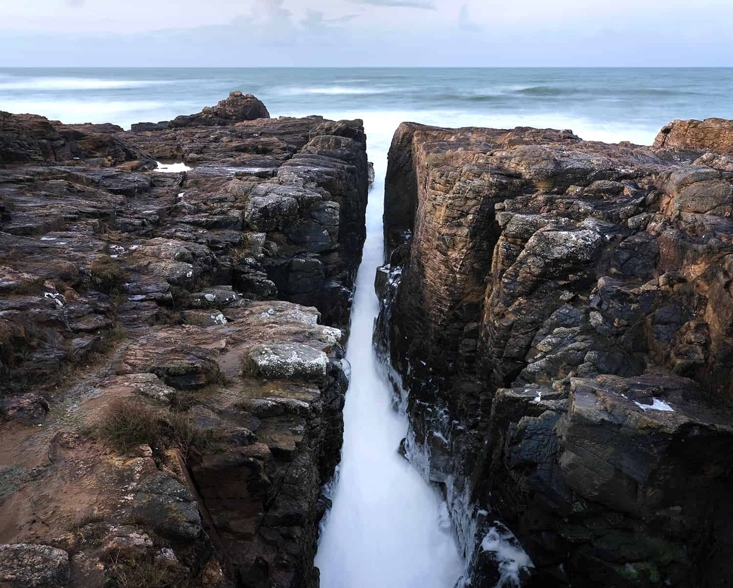 photographie d'une falaise  © francois nussbaumer